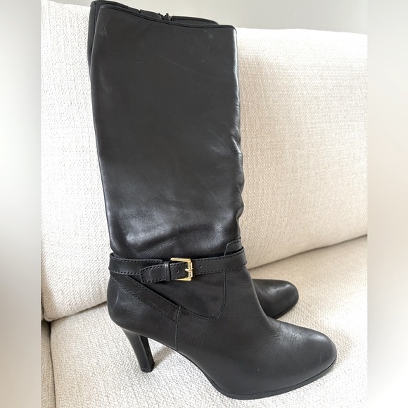 Nearly New Ralph Lauren Black Leather  Heeled Boots Size 9.5 Perfect Condition - Picture 3 of 7